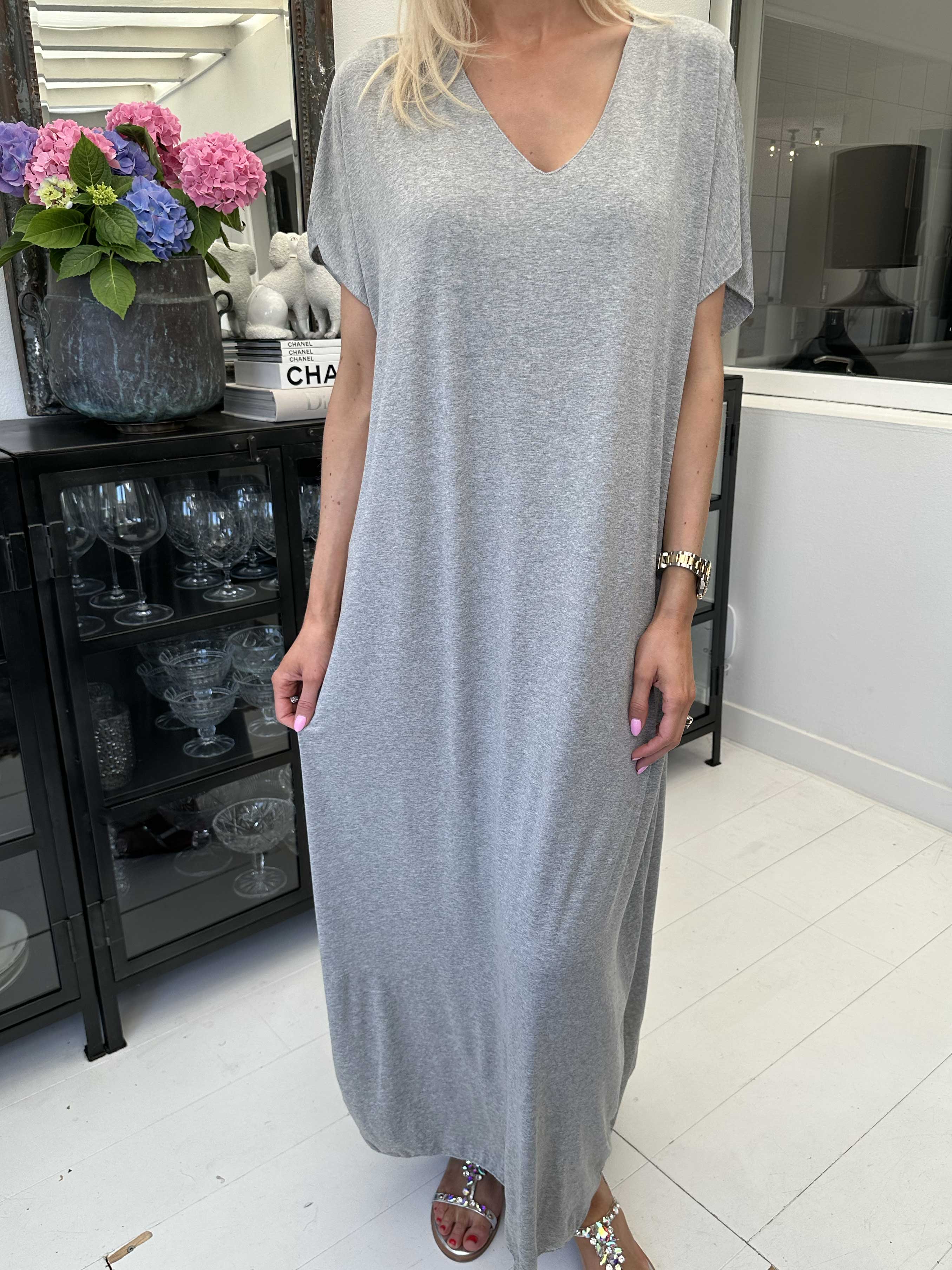 Kirsa Plain Long - Lang kjole i blødt stof